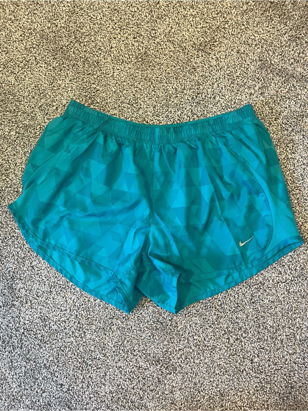 Nike Women's Teal Geometric Athletic Shorts
